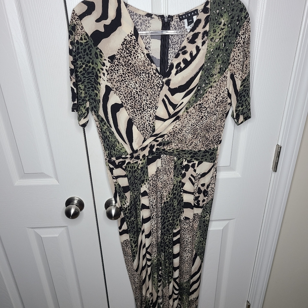 Flattering Wide Leg Jumpsuit Sz Medium